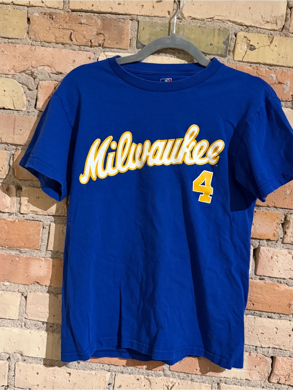 Milwaukee brewers MLB shirt